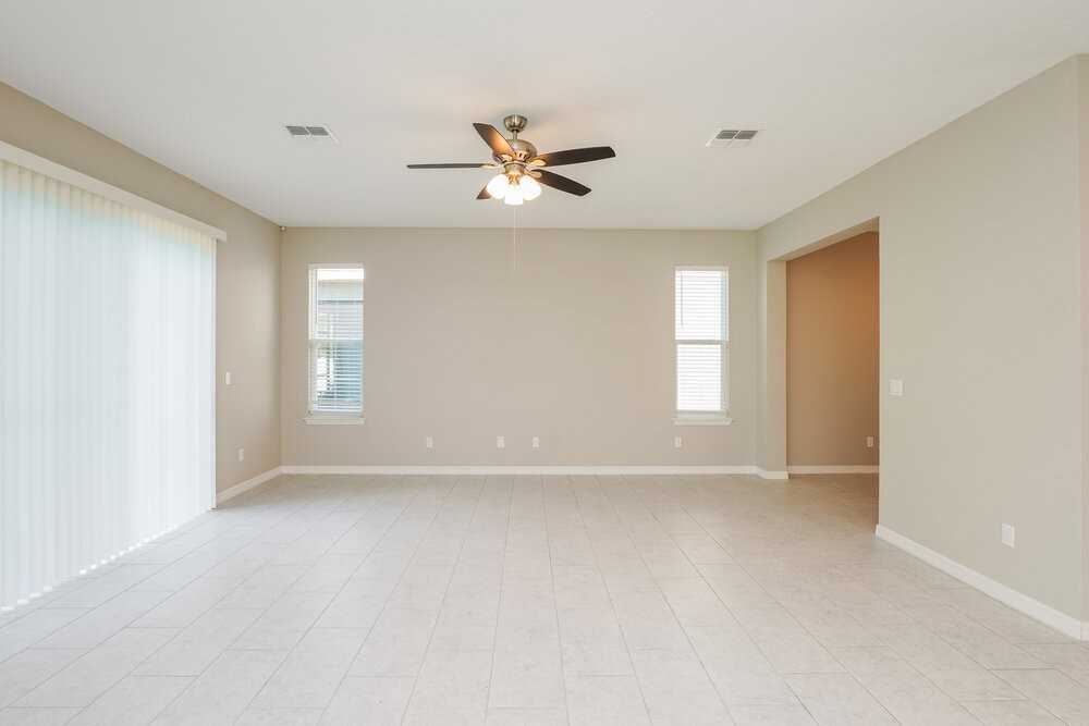 1164 Atlantic Ave - Photo 4 of 17