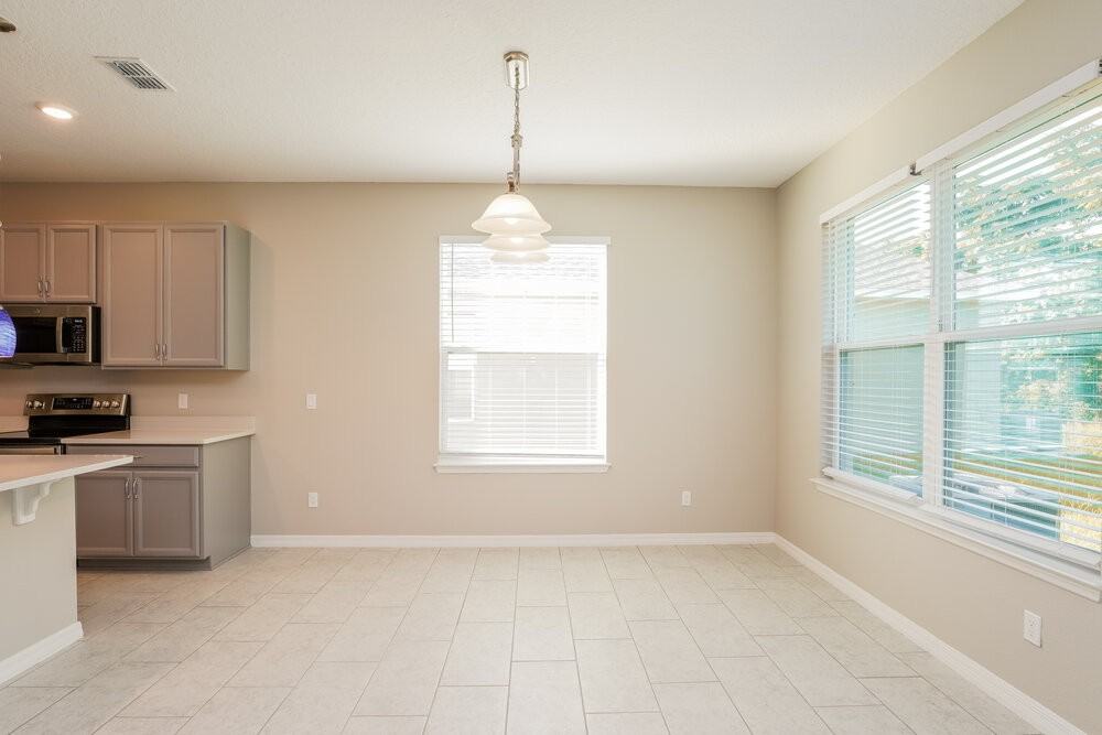 1164 Atlantic Ave - Photo 5 of 17