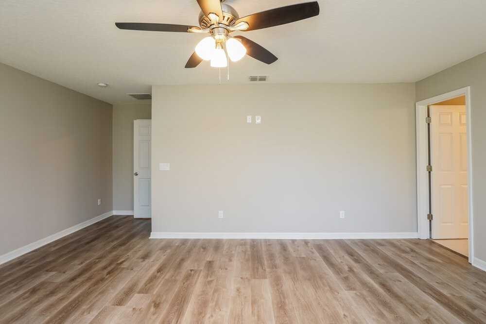 1164 Atlantic Ave - Photo 7 of 17