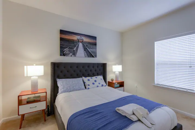 3716 Foote St Ne - Photo 5 of 11