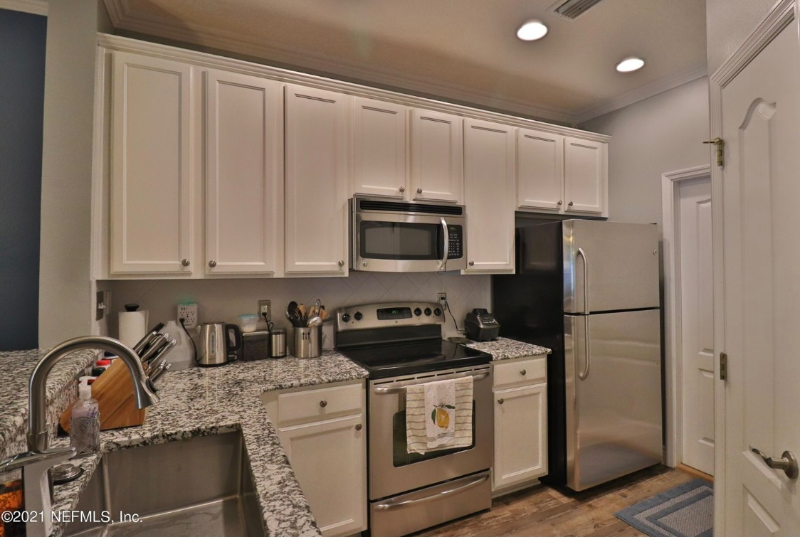 12267 Black Walnut Court - Photo 5 of 19