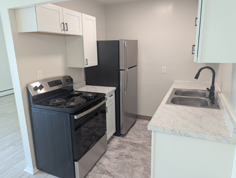 20 S Linden Rd - Photo 2 of 11