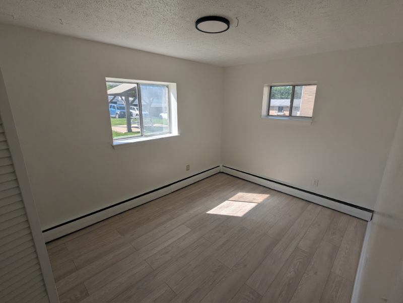 20 S Linden Rd - Photo 6 of 11