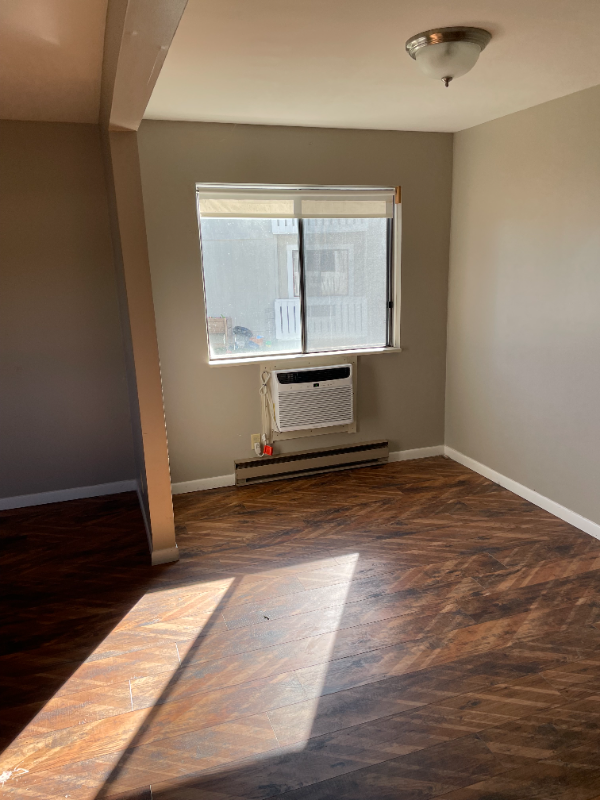 616 S Main St #B2 - Photo 4 of 12