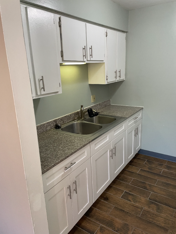 616 S Main St #B2 - Photo 7 of 12