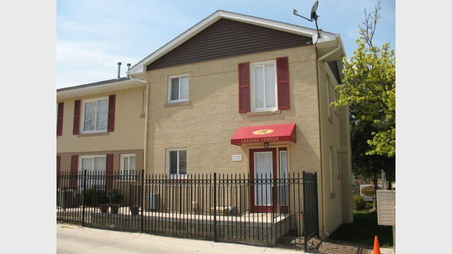 Renaissance Court Townhomes - Photo 3 of 12