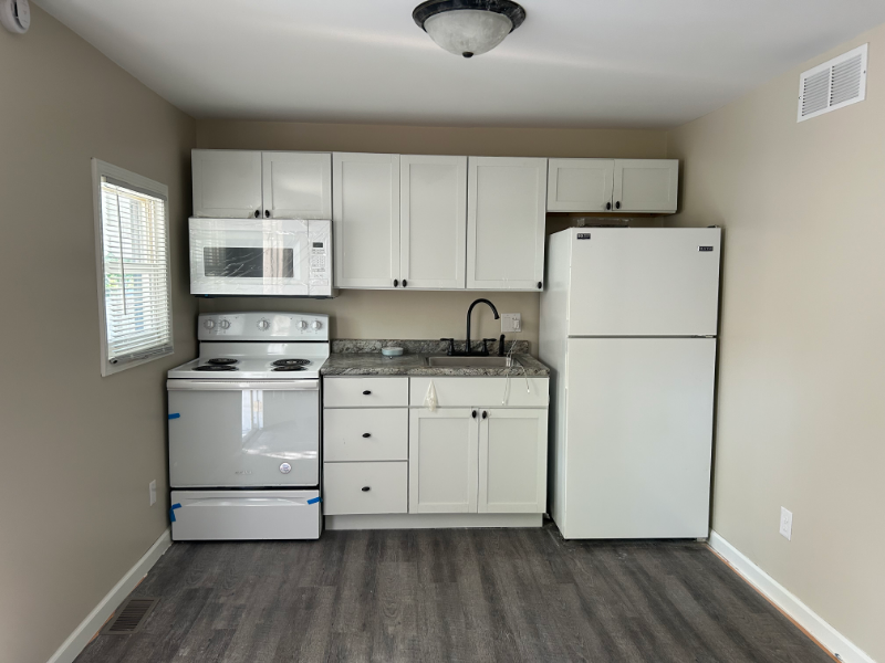 110 W Willow Dr #F - Photo 6 of 7