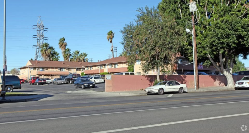 8661 Wilbur Ave #218