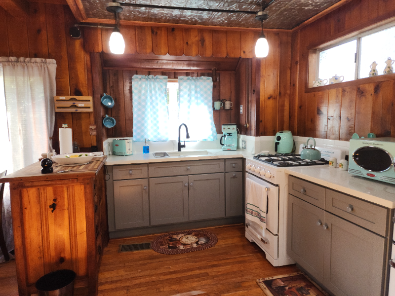 33385 Green Valley Lake Rd - Photo 2 of 14