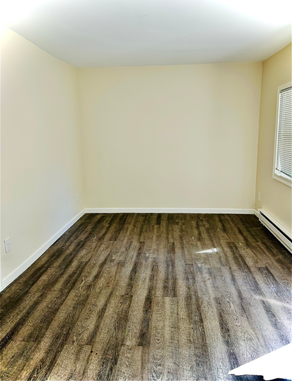 110 West Willow Drive #E - Photo 3 of 4