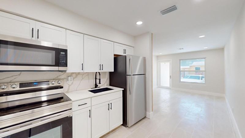 4708 Sw 33Rd Ave Fort Lauderdale - Photo 3 of 7