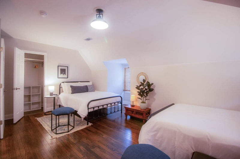 909 S Mclean Blvd - Photo 3 of 18