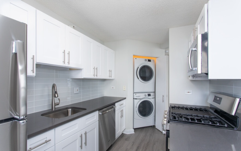 526 North Dearborn Street - Photo 3 of 19