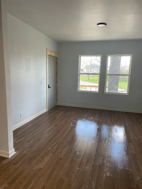 1084 Carmel St - Photo 2 of 19