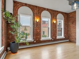 547 Congress St #3B - Photo 1 of 1