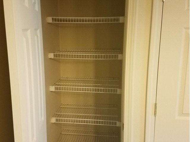 Shelborne Square Apartments - Photo 4 of 9