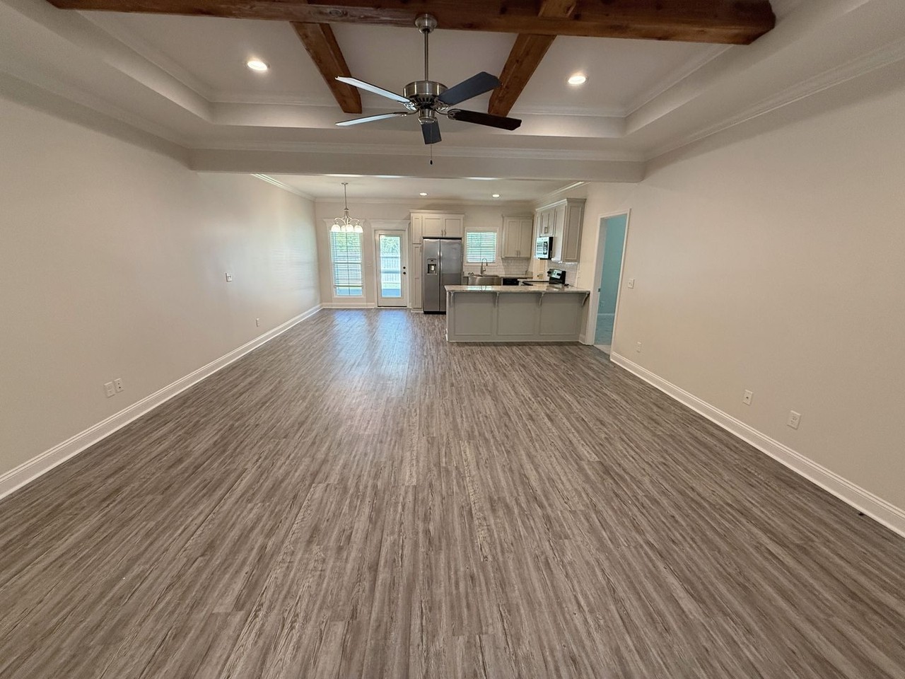 3815 Bettys Pl - Photo 3 of 27