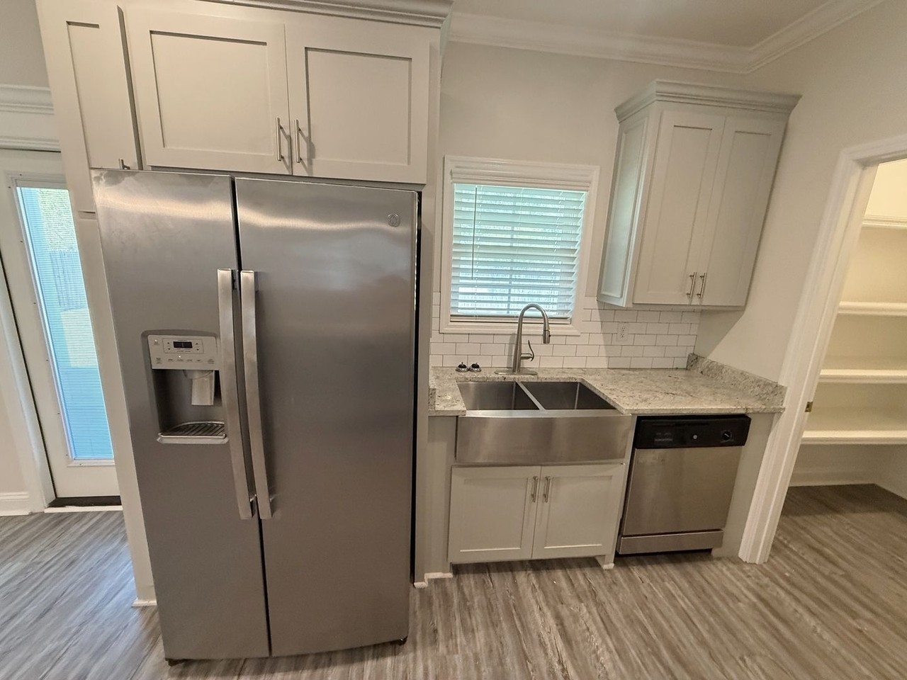 3815 Bettys Pl - Photo 5 of 27