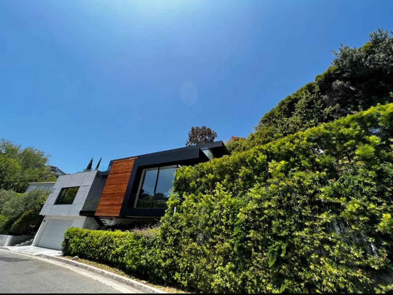 1331 Belfast Dr #NA - Photo 3 of 28