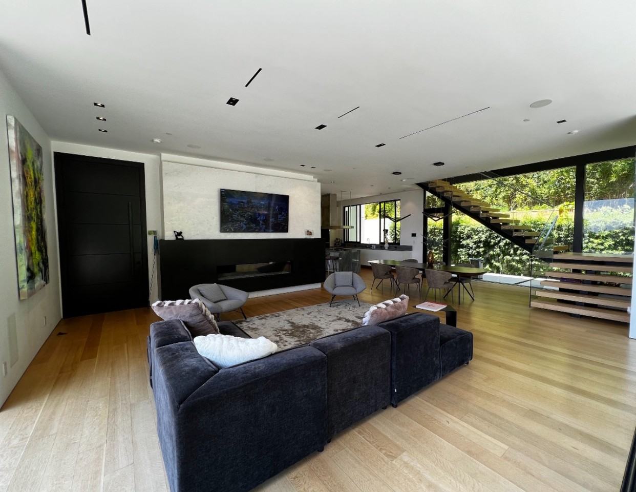 1331 Belfast Dr #NA - Photo 5 of 28