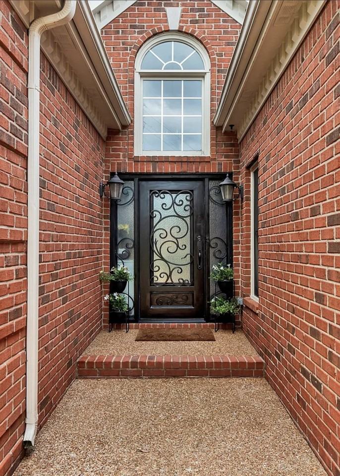 2779 Landcashire Ct #NA - Photo 4 of 32