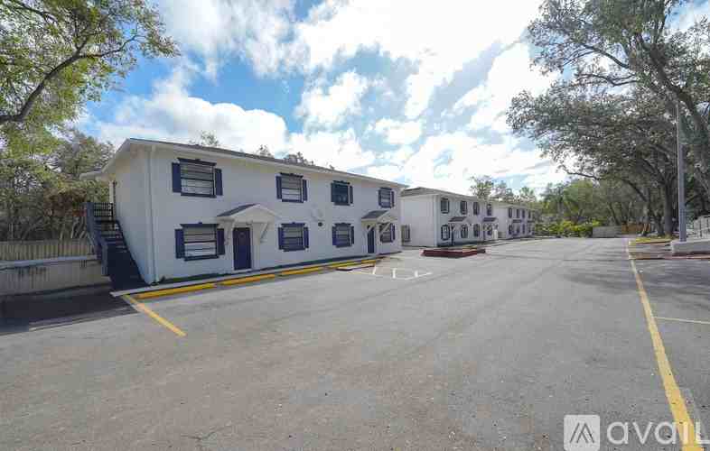 7806 Colonial Club Ct #3A - Photo 2 of 14