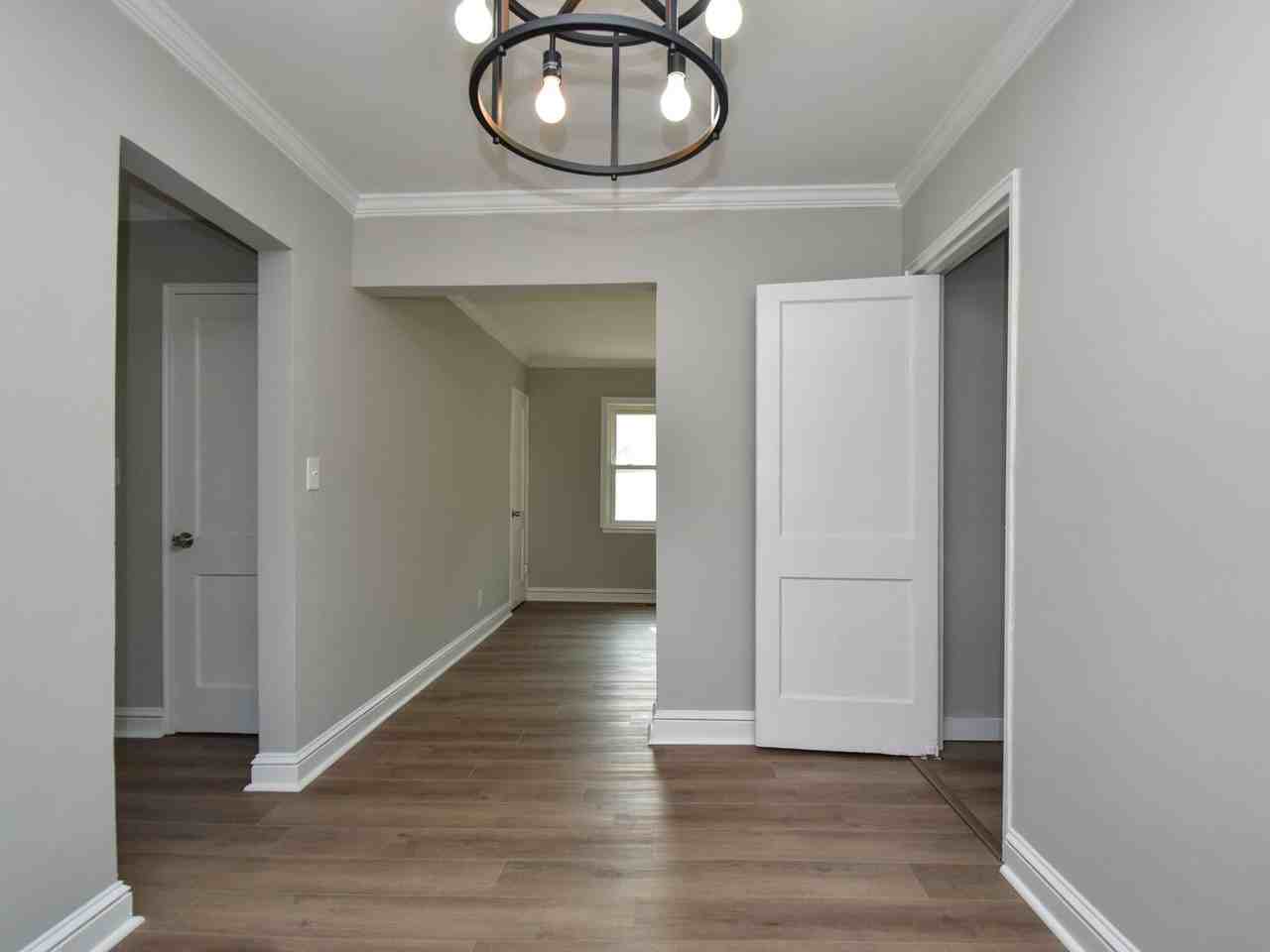 2500 Miller Park Cir - Photo 6 of 14