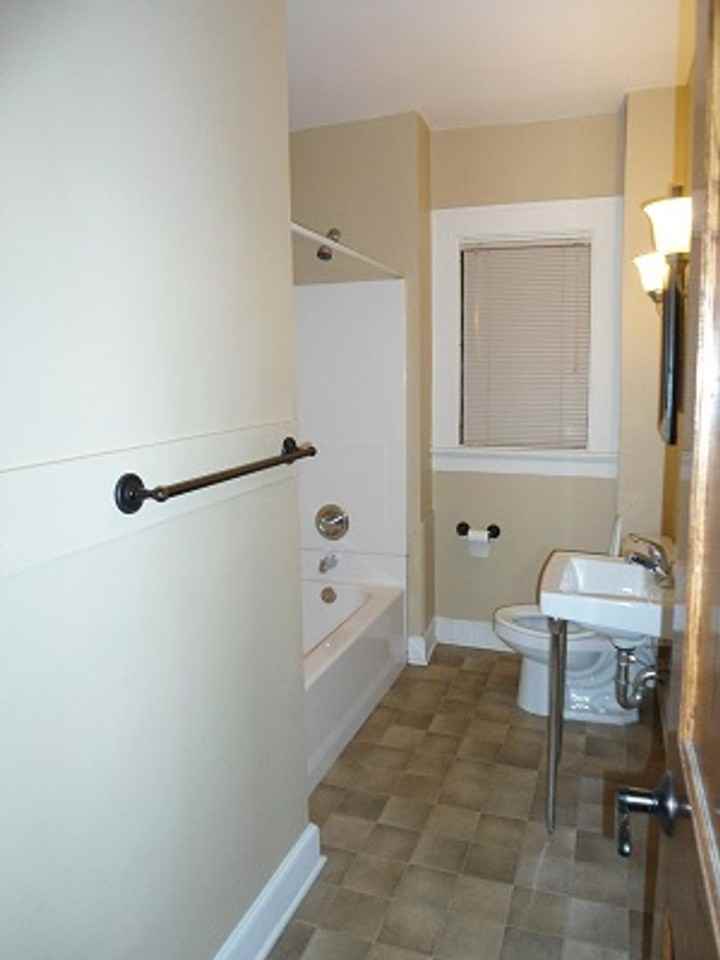 Brown Apartments - 1238 - Photo 2 of 18