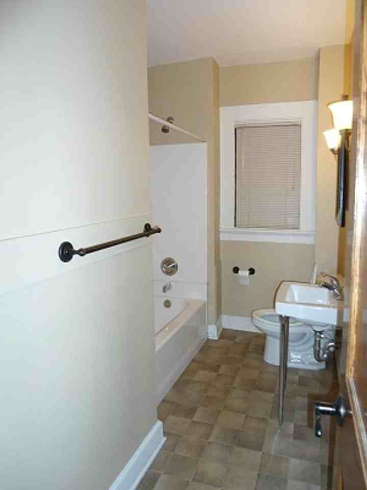 Brown Apartments - 1238 - Photo 2 of 18