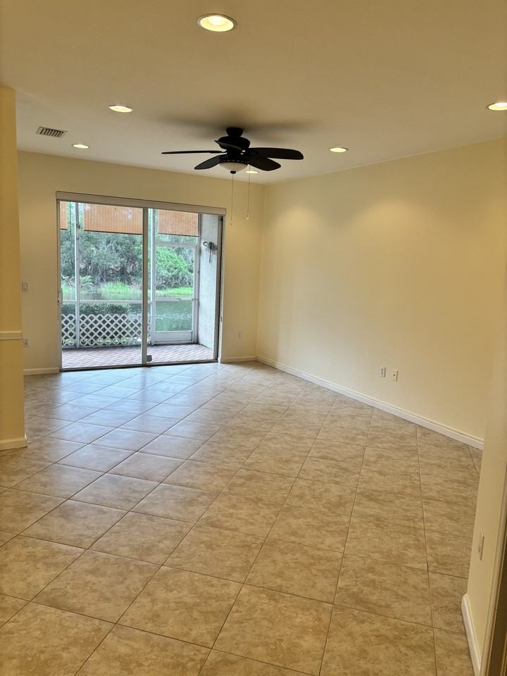 7554 Sw Herrington Ln #7554 - Photo 3 of 26