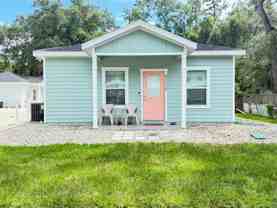 4115 Sw 15th Pl - Photo 1 of 1