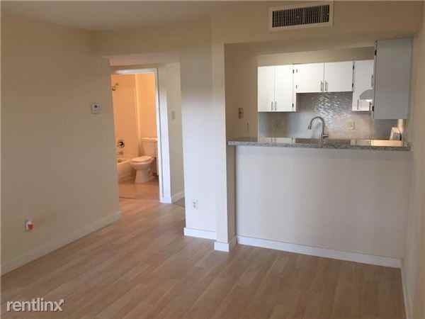 15340 SW 106th Ter - Photo 3 of 12