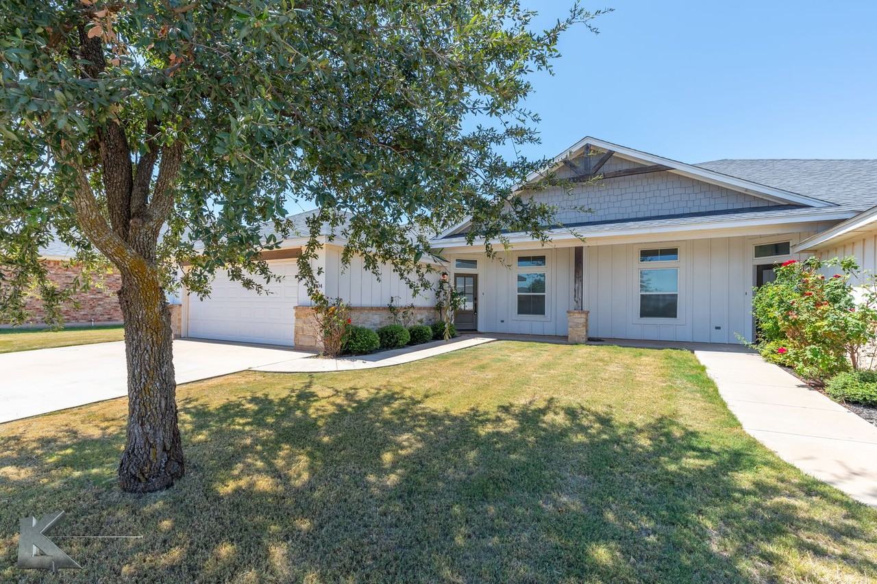 3804 Carrera Ln - Photo 2 of 30