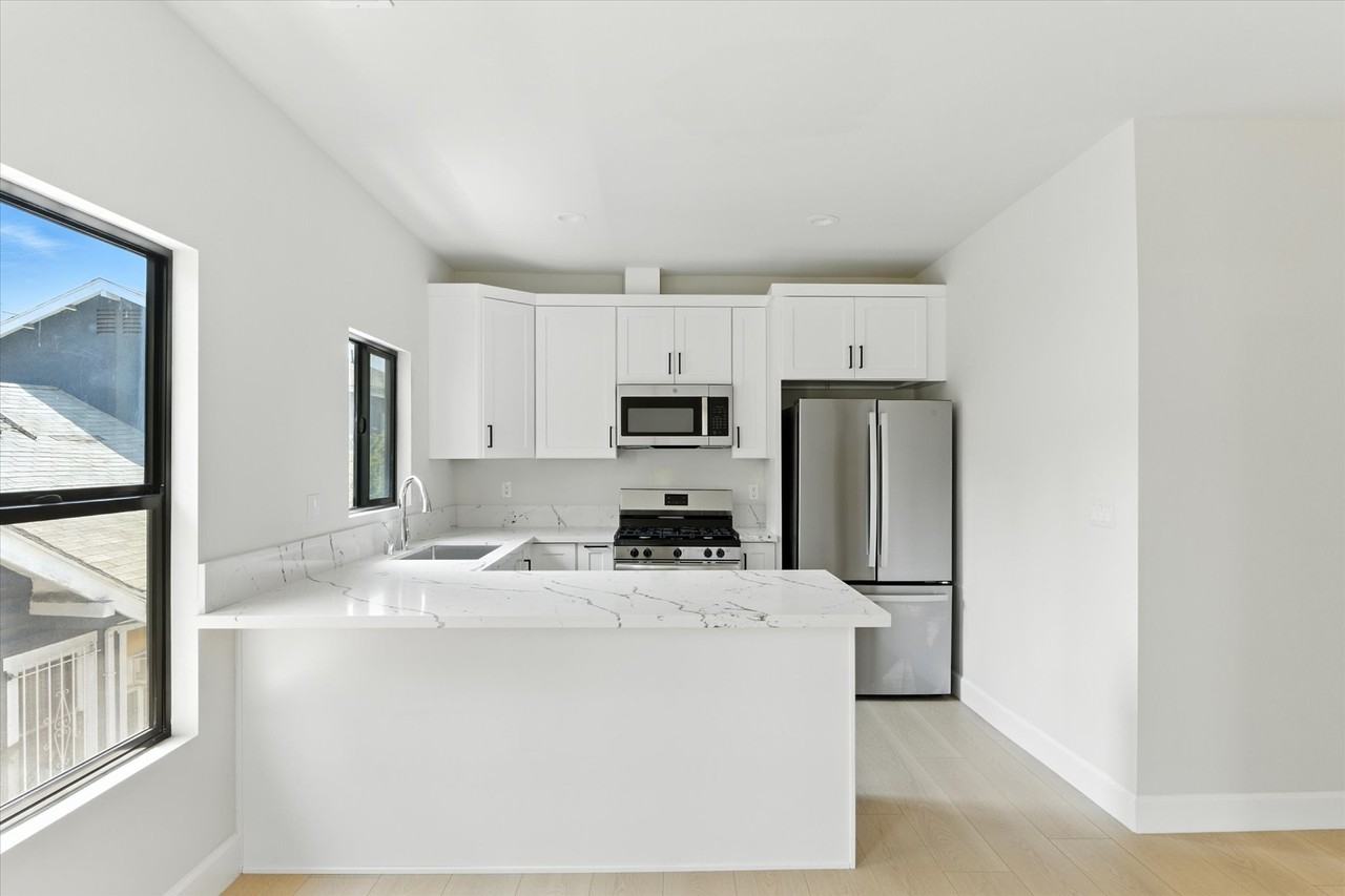 1172 Wilton Place - Photo 7 of 19