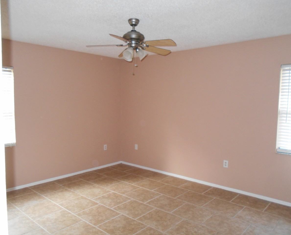 4070 Glisson Dr - Photo 6 of 10