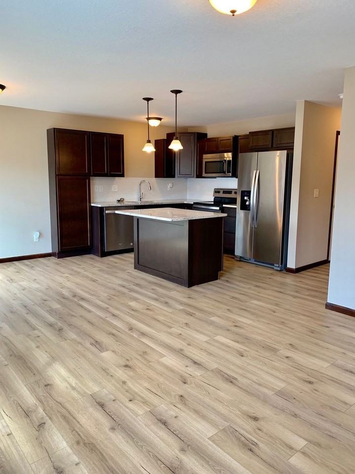 8712 E Harry St - Photo 7 of 24