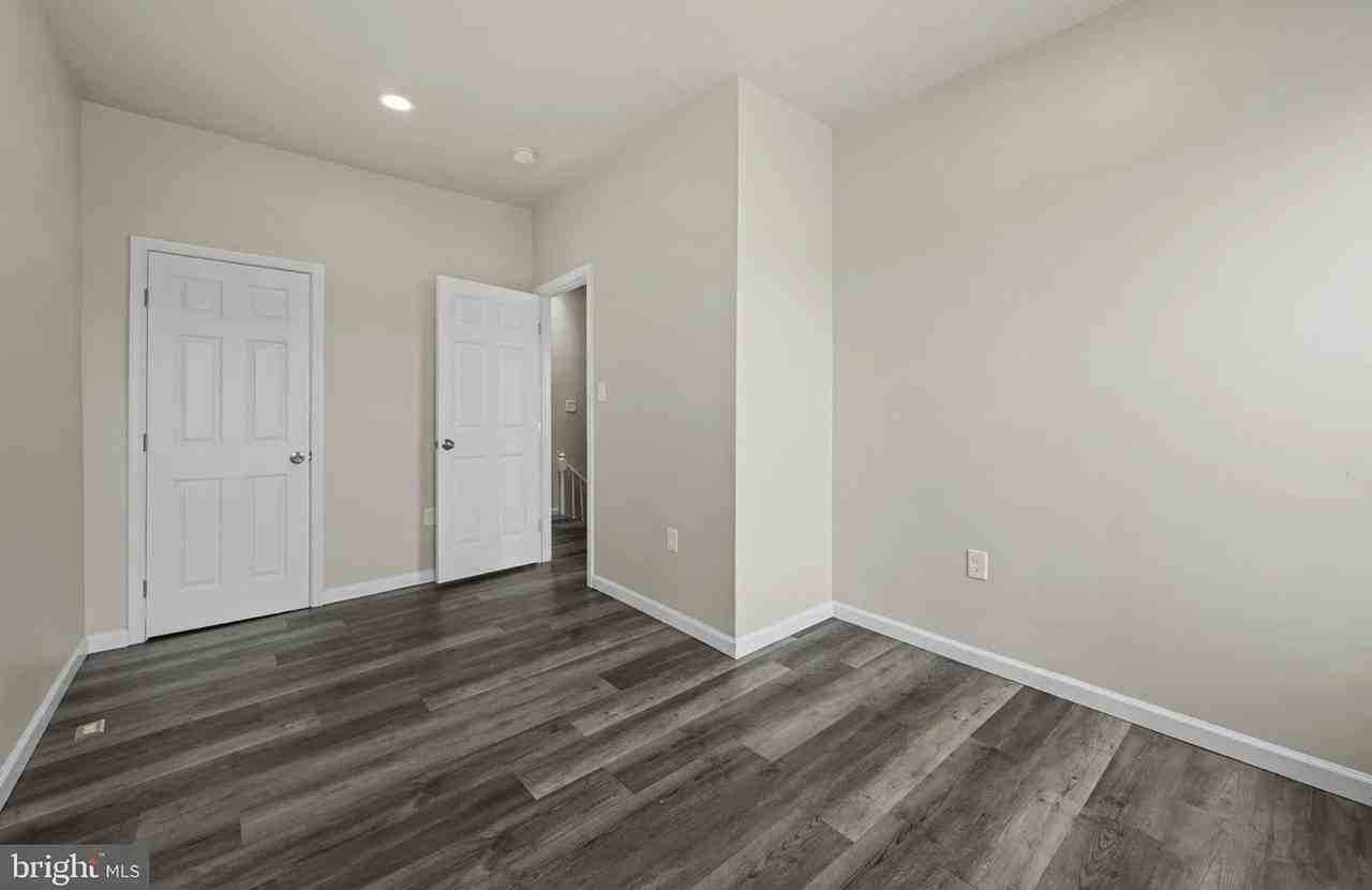 3030 Windsor Ave - Photo 6 of 13