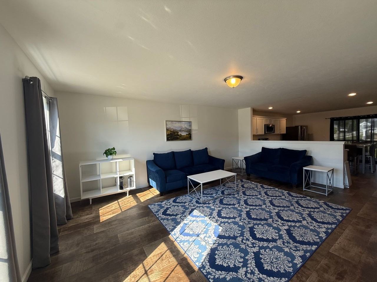 10906 Constant Dr - Photo 4 of 28