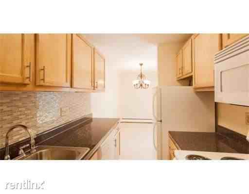 3 Stoneybrook Dr - Photo 2 of 7