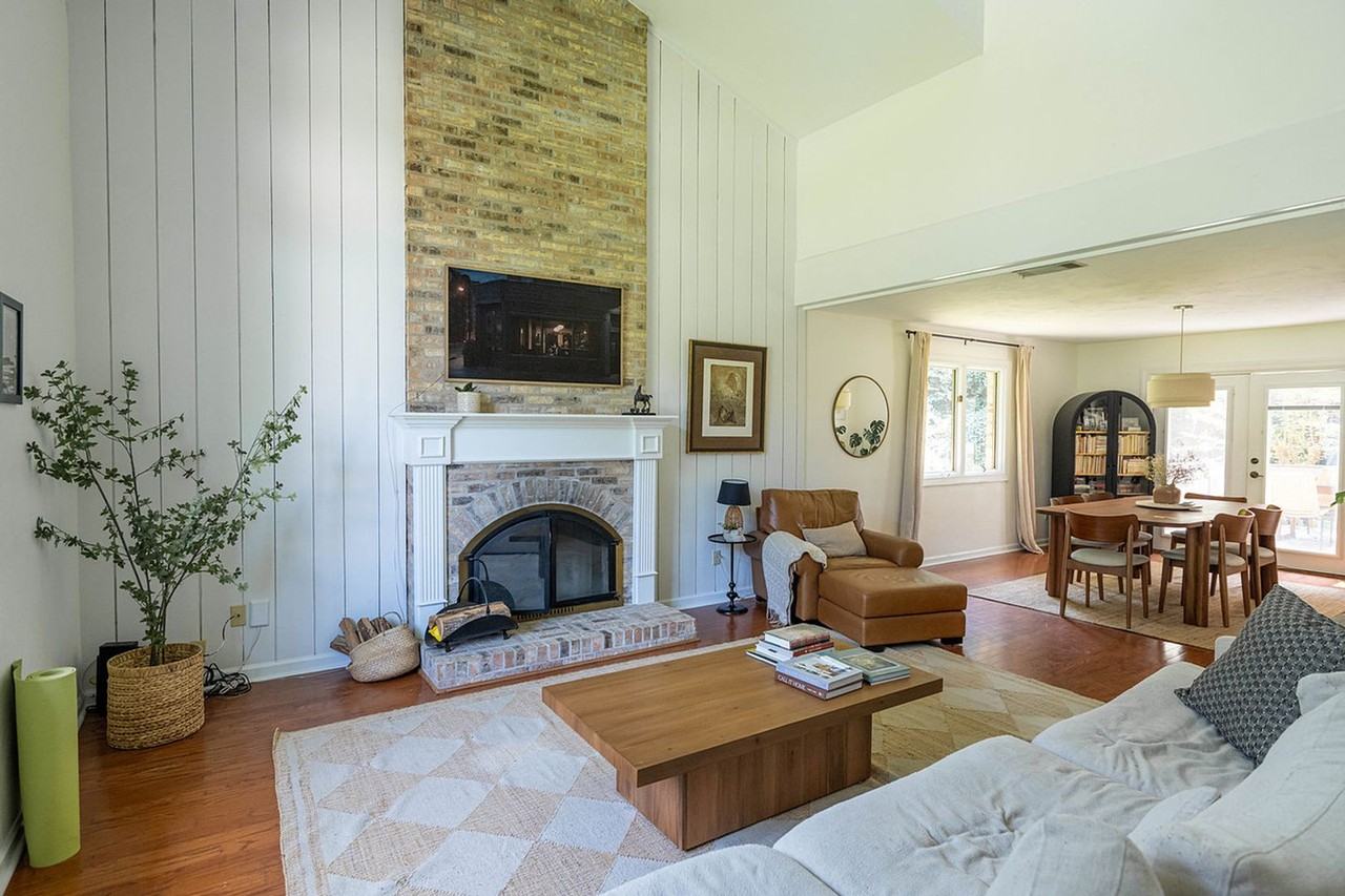 3724 Longchamp Cir - Photo 2 of 50