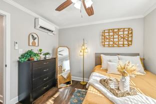 Villa Firenze: Modern Living, Perfect Location - Photo 1 of 1