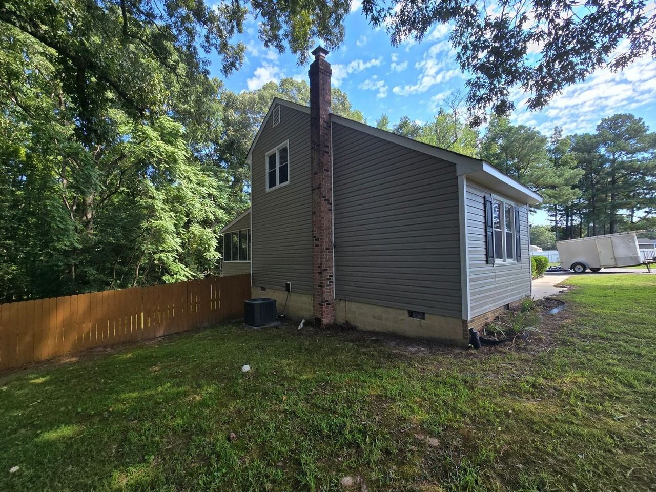 7513 Barksdale Ct - Photo 2 of 41