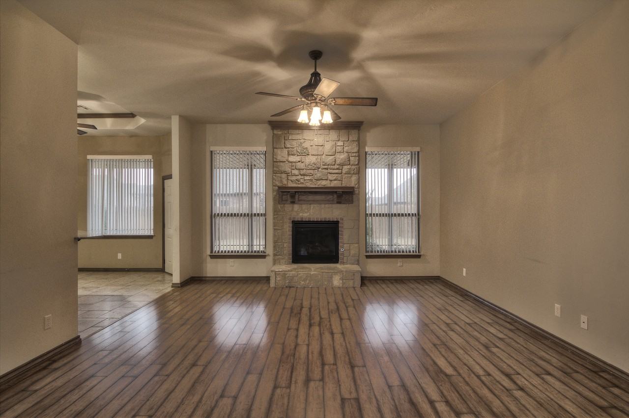 16241 Josiah Pl - Photo 3 of 39