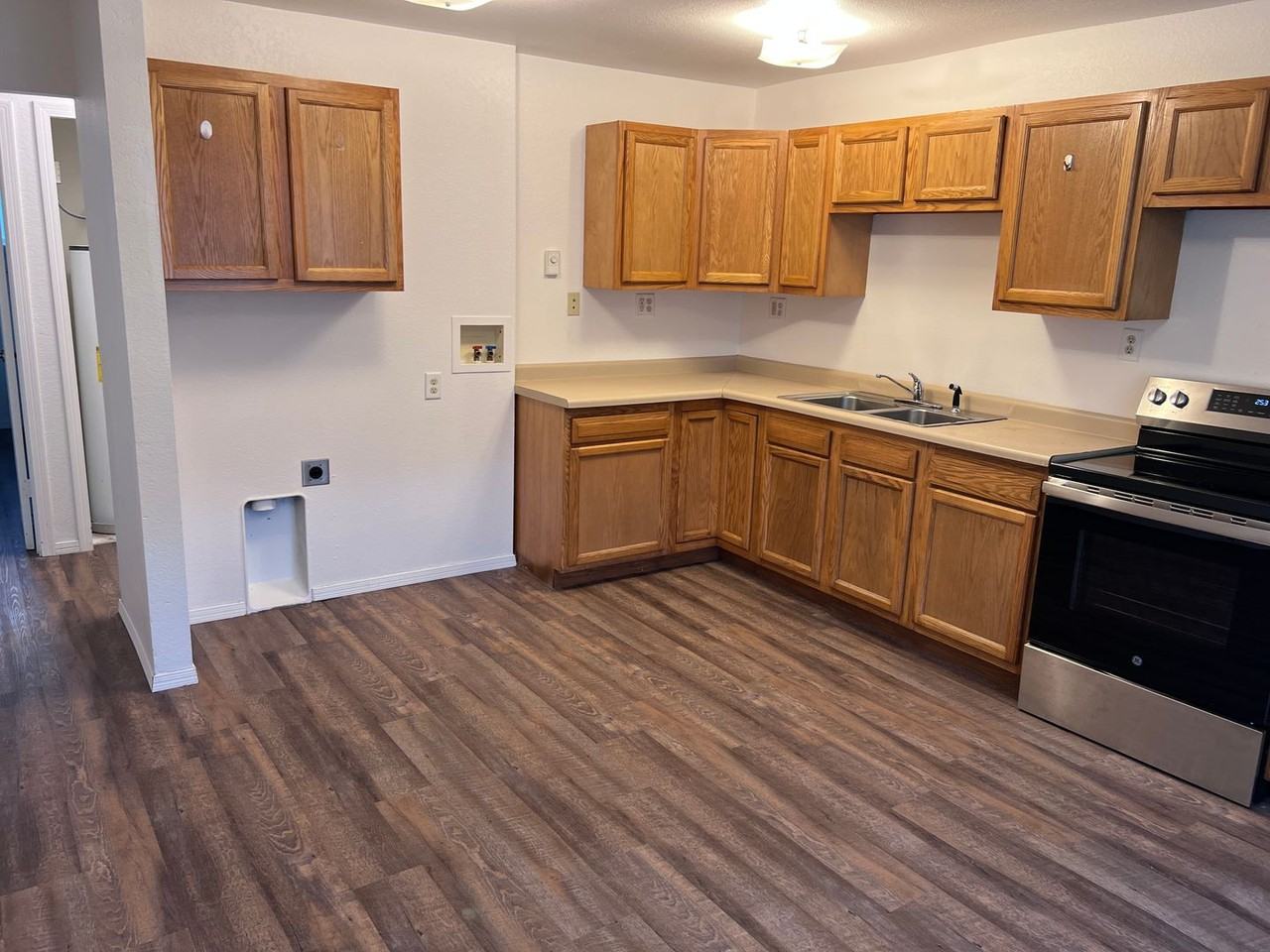 234 South Elmwood Avenue - Photo 2 of 13