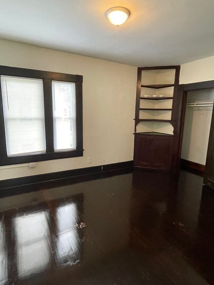 41 Clarendon St - Photo 7 of 23