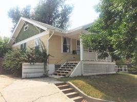 featured image of 529 E 3rd St