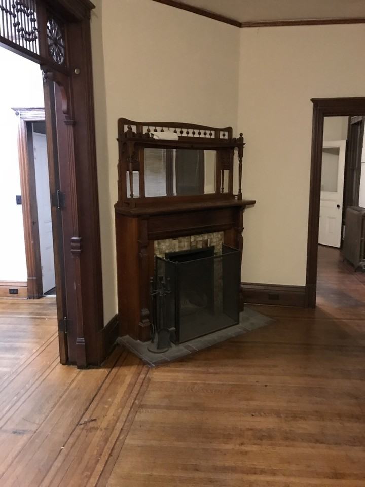 3249 2nd Ave S - Photo 4 of 14