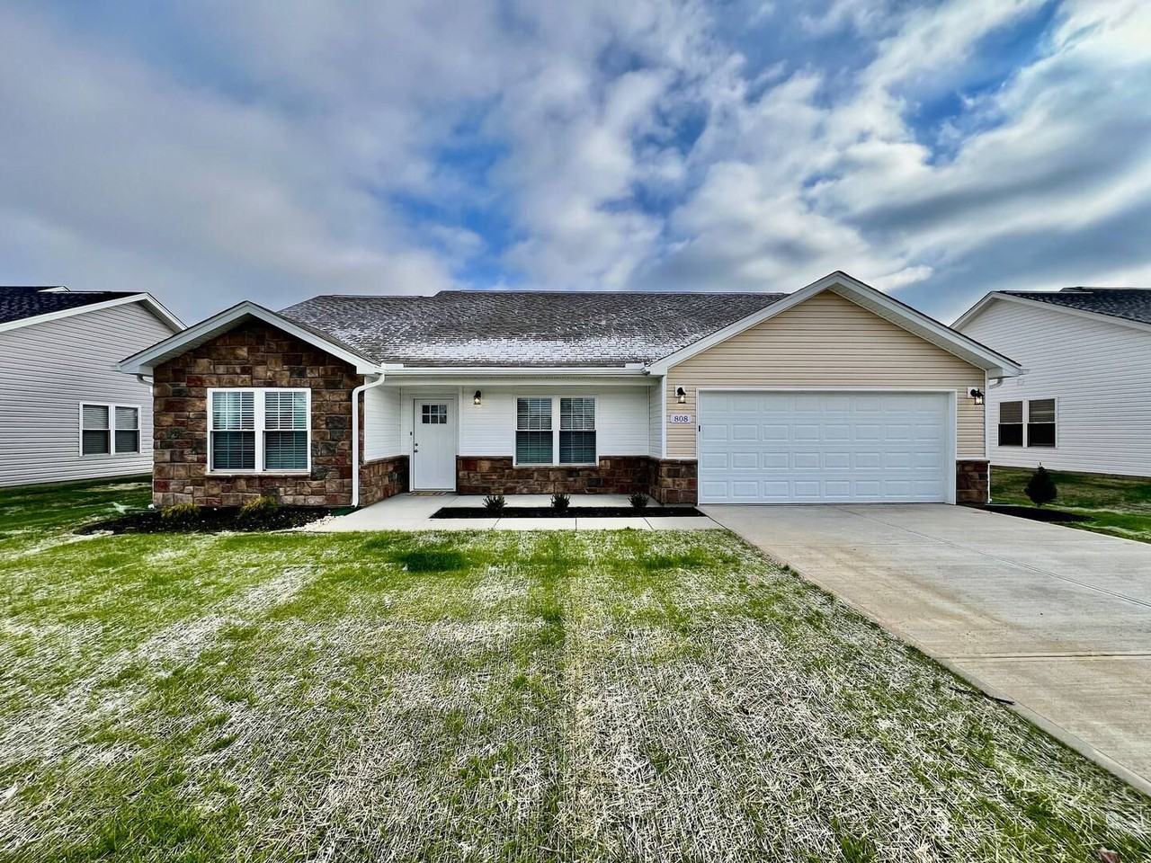 808 Pierson Rd - Photo 5 of 28