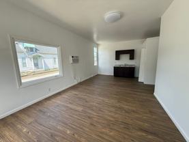 400 Richardt Ave - Photo 1 of 1