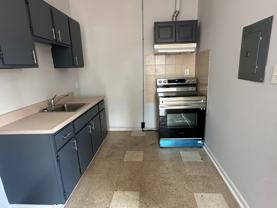 827-829 W 9th - Photo 1 of 1